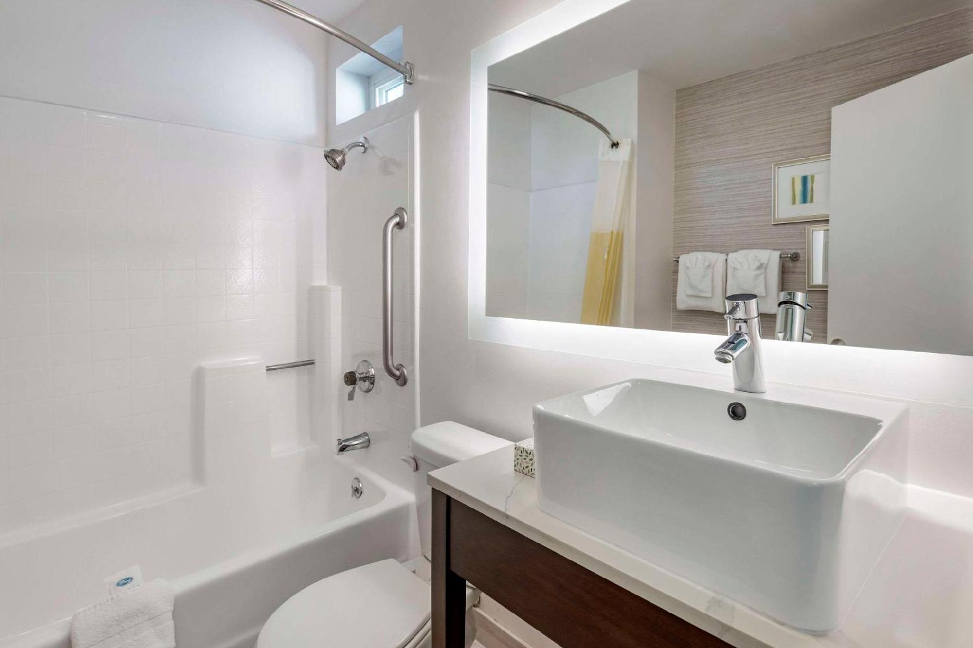 Quality Inn Burbank Airport Екстериор снимка